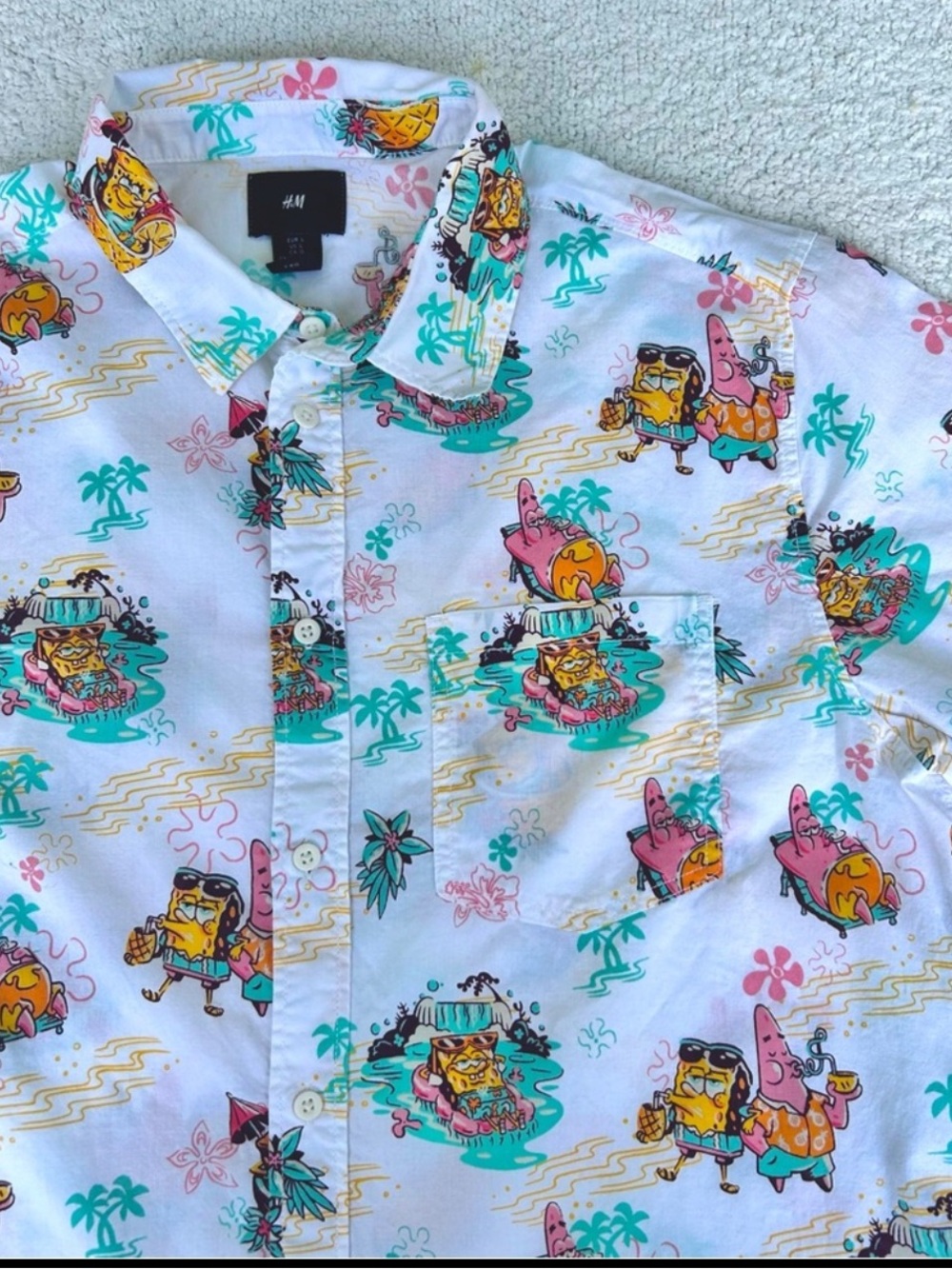 H&M Sponge Bob Patrick shirt button down Hawaiian print men’s large; 100% cotton